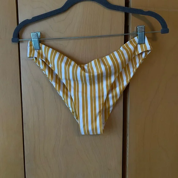 yellow candy striped bikini - Picture 5 of 6